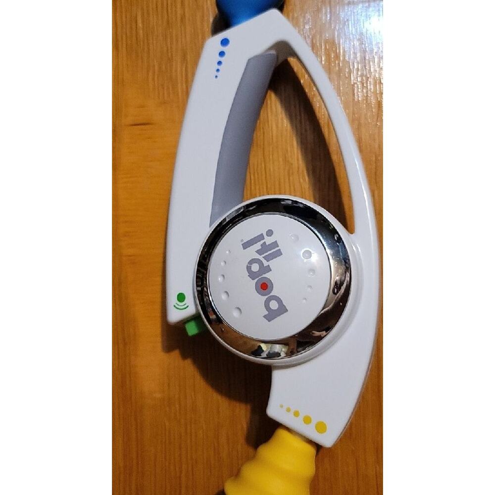 Bop it electronic Reaction game by hasbro